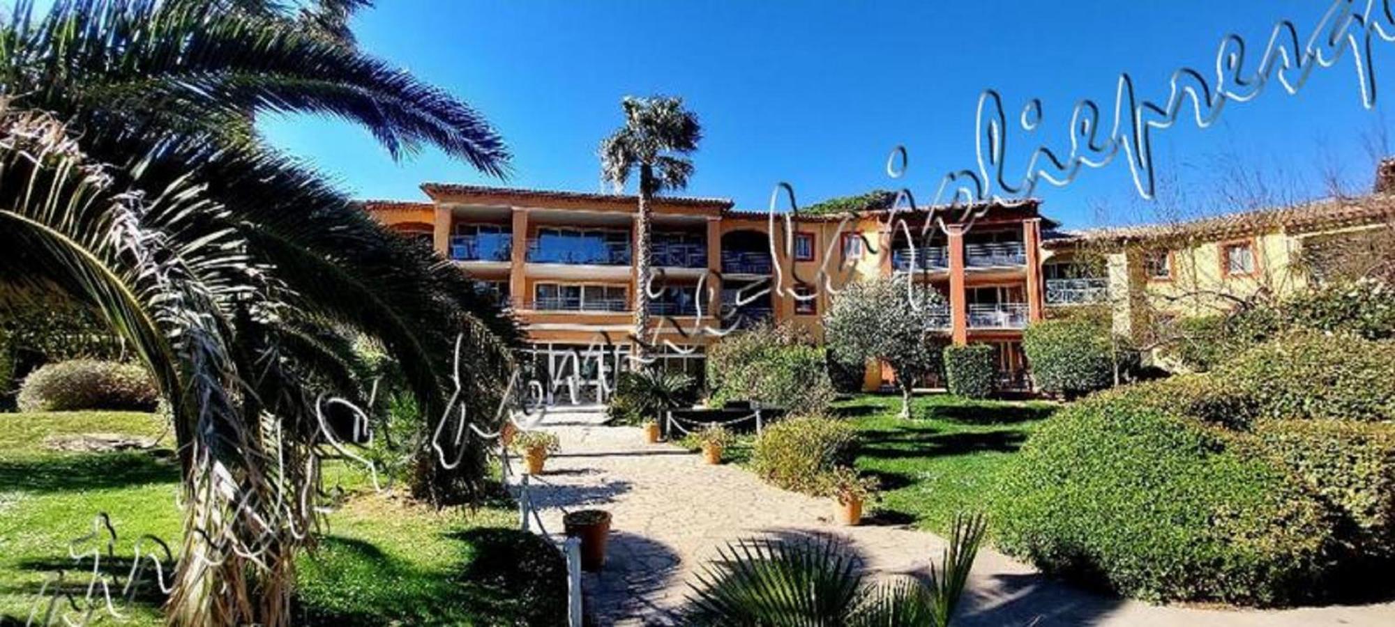 Magnifique Parc de la Presqu'île avec Piscine et Plage face à Porquerolles ! Hyères Esterno foto