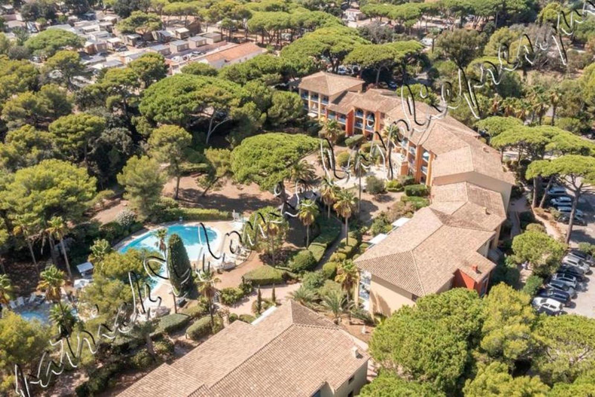 Magnifique Parc de la Presqu'île avec Piscine et Plage face à Porquerolles ! Hyères Esterno foto