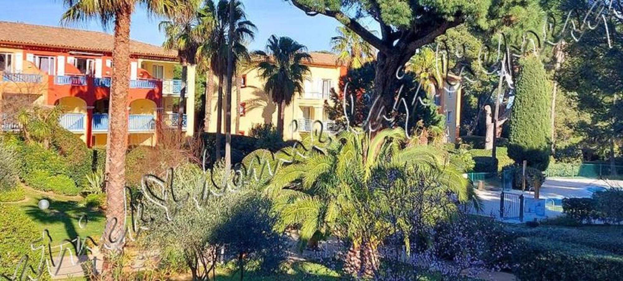 Magnifique Parc de la Presqu'île avec Piscine et Plage face à Porquerolles ! Hyères Esterno foto