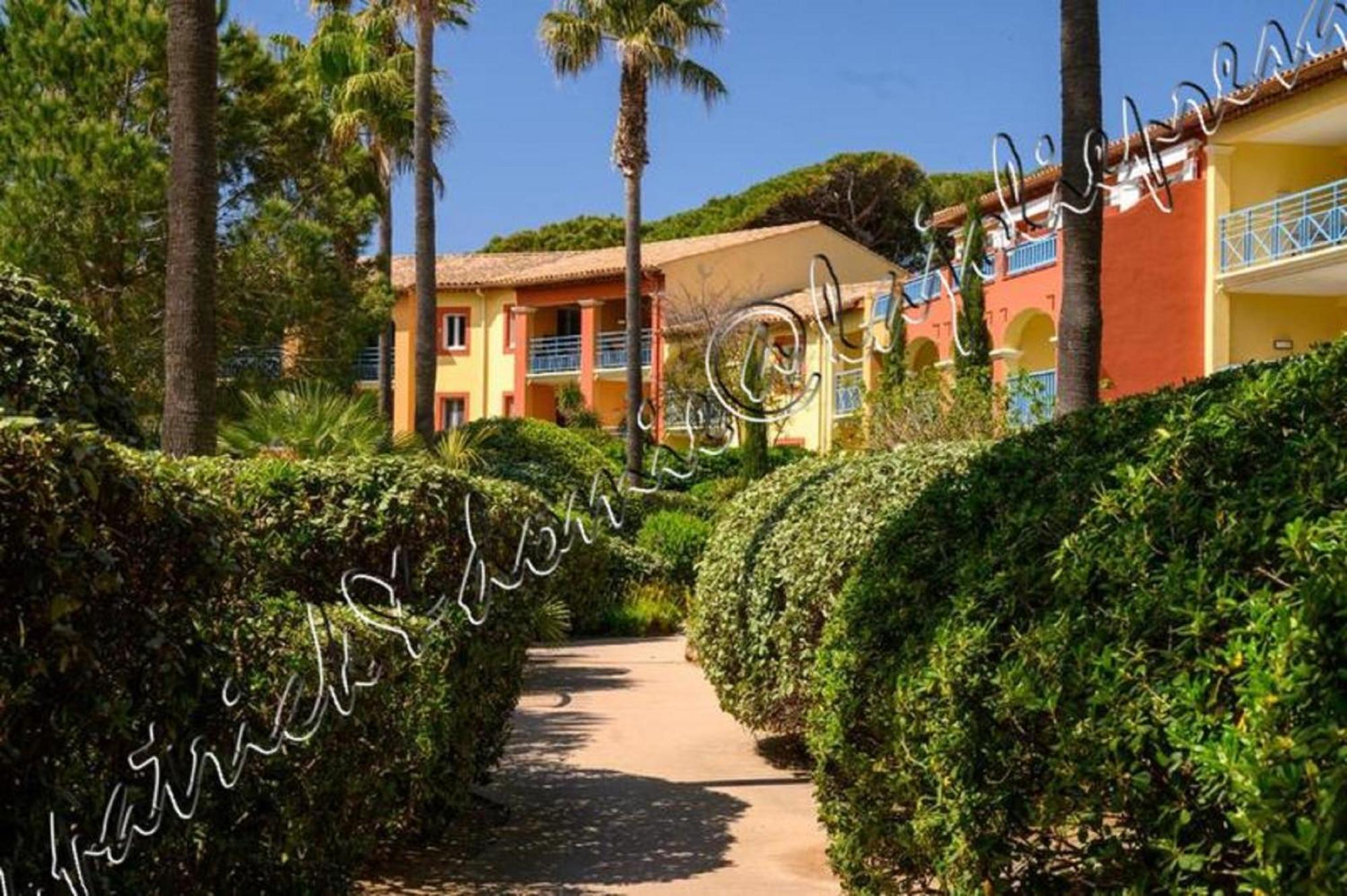Magnifique Parc de la Presqu'île avec Piscine et Plage face à Porquerolles ! Hyères Esterno foto